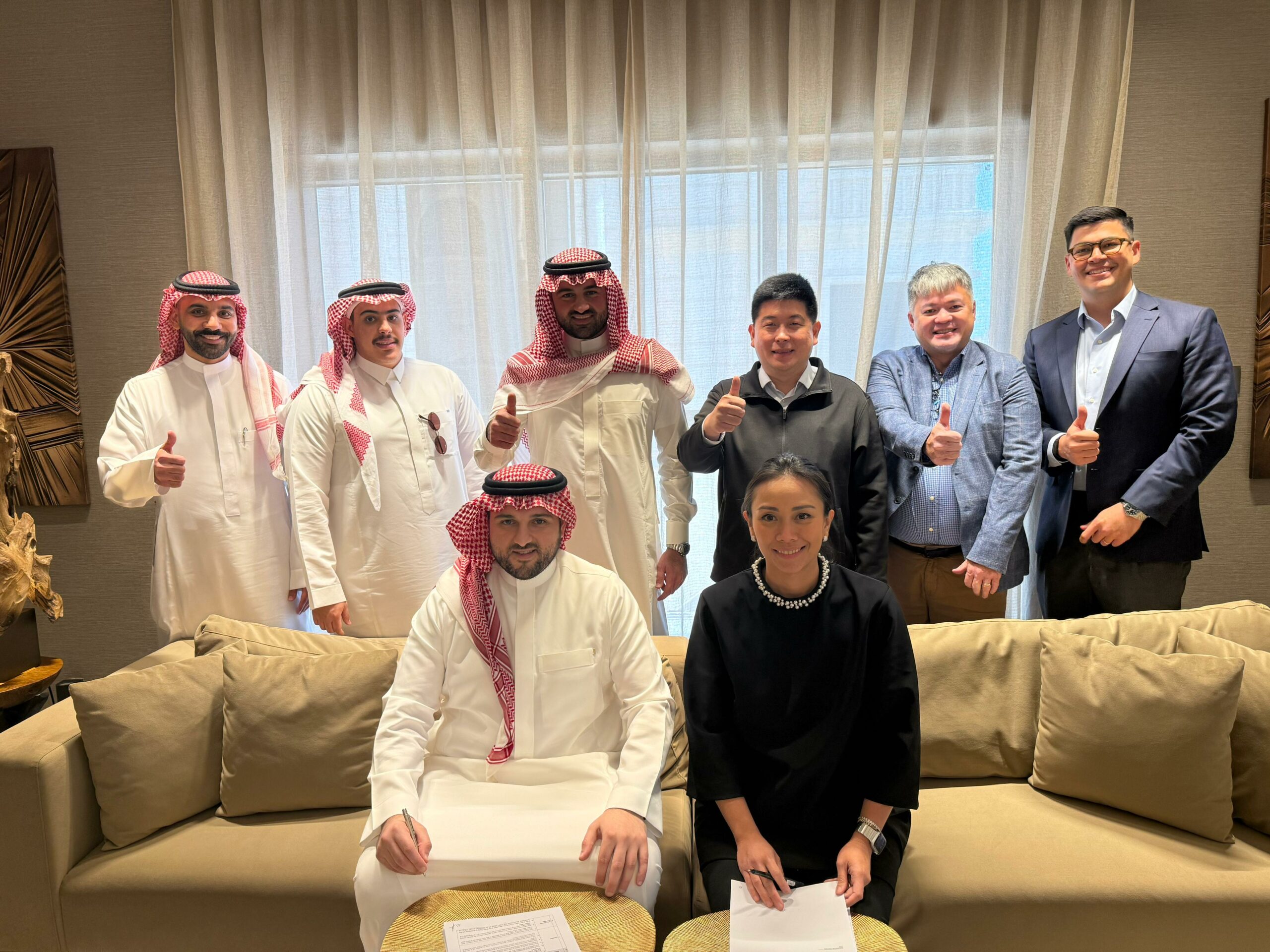 b6f4c663-hotel101-global-ceo-hannah-yulo-luccini-and-horizon-group-abdulrahman-sharbatly-in-medina-saudi-arabia-scaled